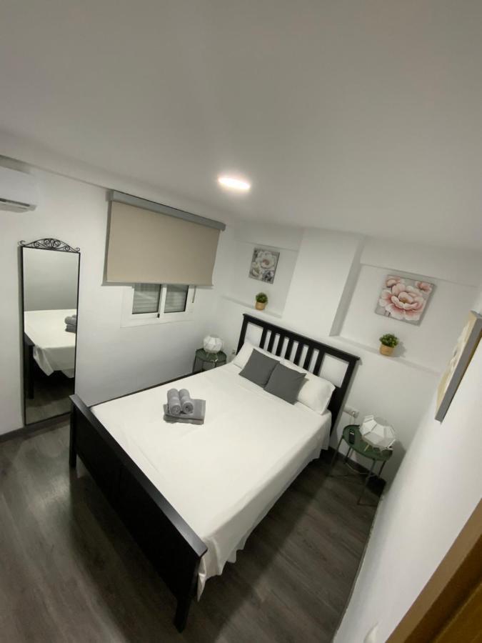 Goya Apartamentos Malaga Bagian luar foto